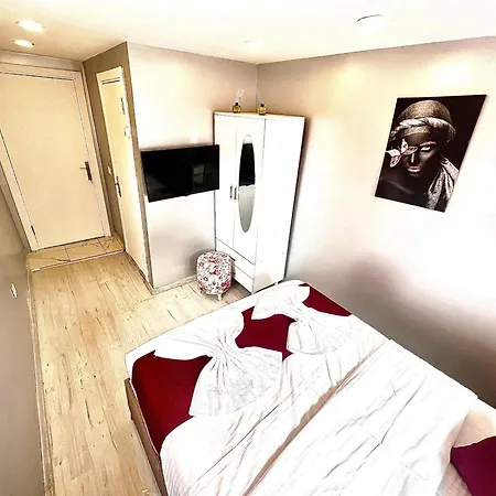 فندق Taksim The Capital Center 2*
