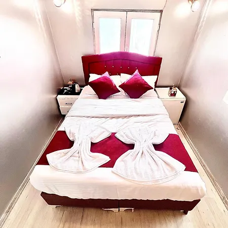 Szálloda Taksim Luxury Capital 2*