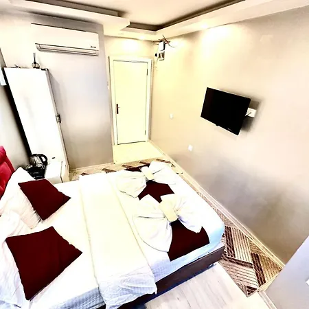 Отель Taksim Luxury Capital 2*