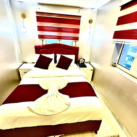 Taksim Luxury Capital Hotel 2*